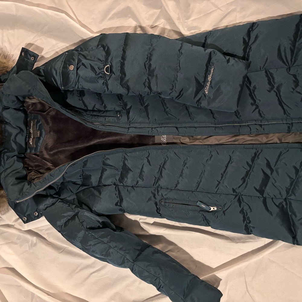 Eddie Bauer Teal Puffer Coat with Fur Hood .excellent condition size small